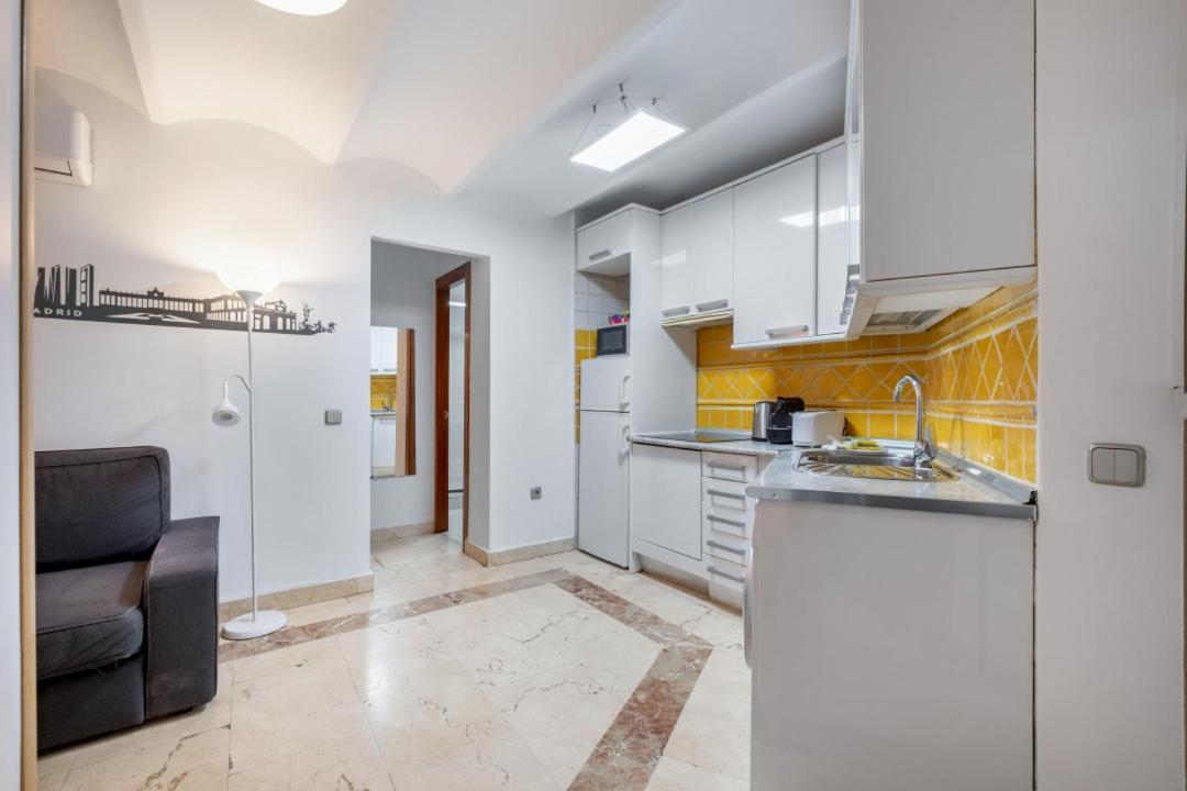 2 Bedroom 1 Bathroom Furnished - Sol - Cozy Vintage - Mintystay 마드리드 외부 사진